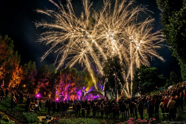 Kaiserslautern Sommernachtsfest - Metamorphosis of Lights - Lichtinszenierung von zündwerk
