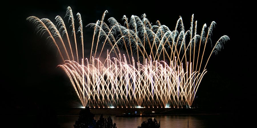 Pyro-Musical "AURA" bei Rhein in Flammen 2012 in Oberwesel