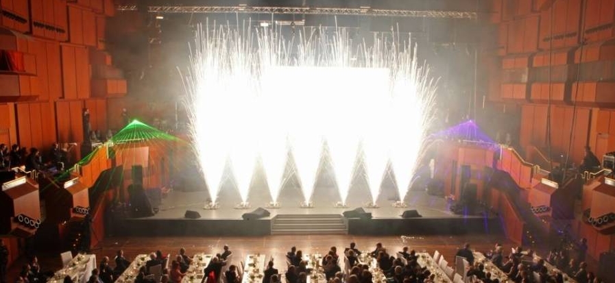 Indoorfeuerwerk Deutsche Leasing Alte Oper Frankfurt zündwerk move